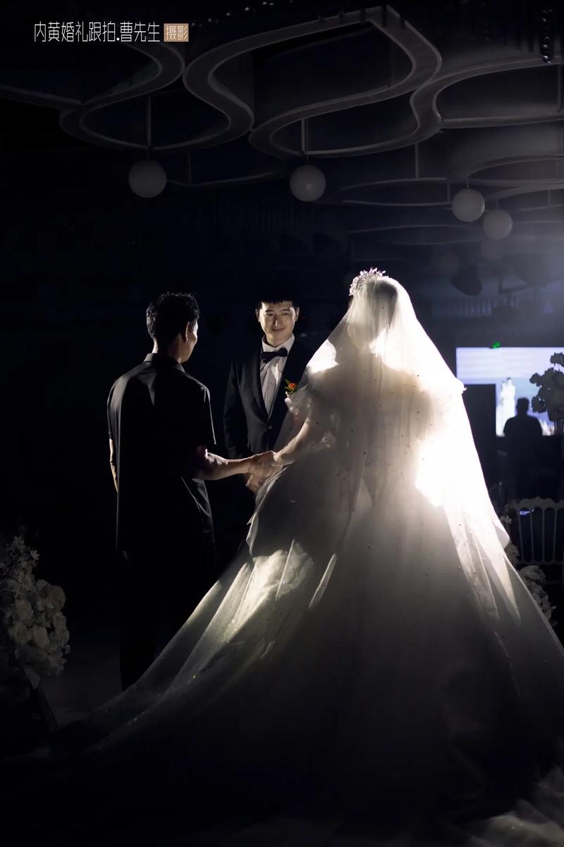 婚礼跟拍：花了三万块，我买到的教训全在这儿了-婚庆网