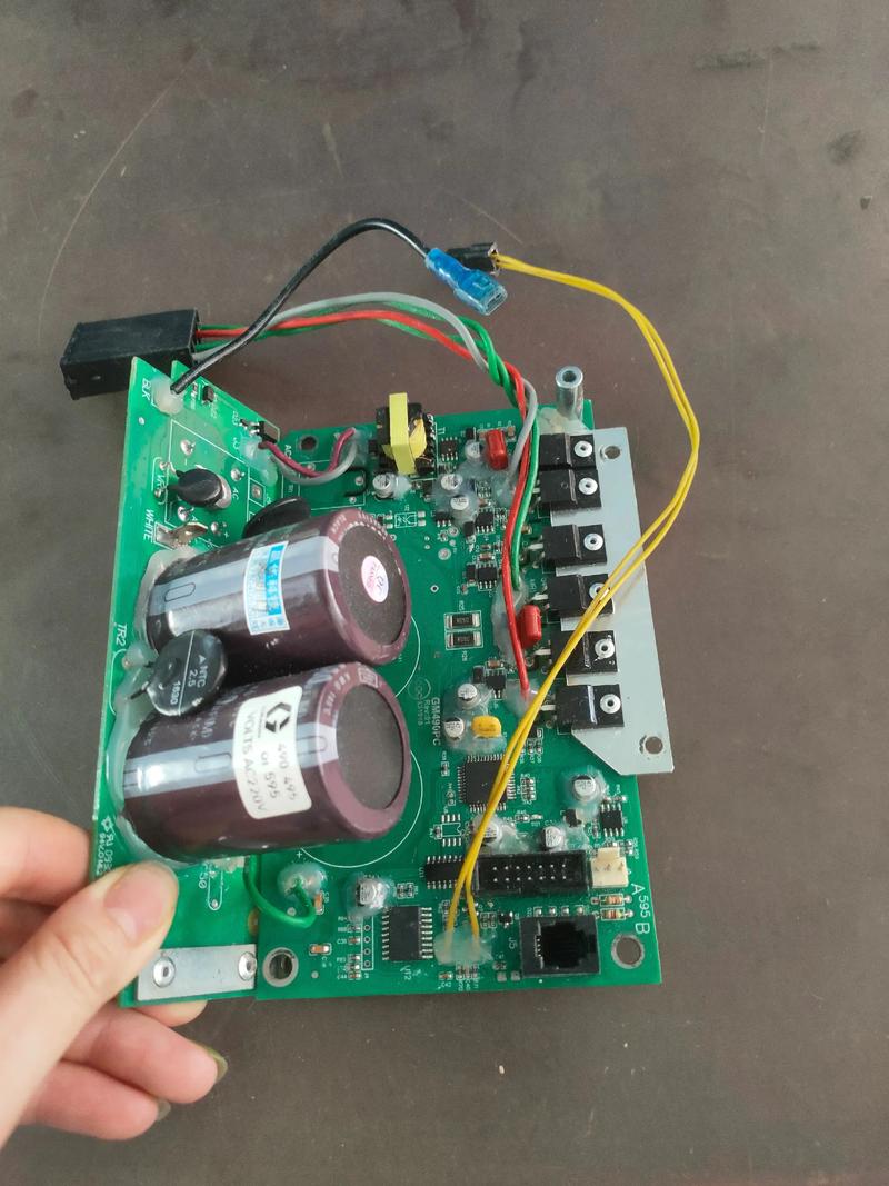 静电喷涂机电控箱内部PCB电路板