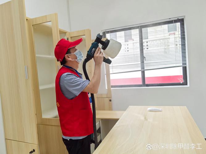 问:通风和除味怎么做?装完急着开业怎么办?