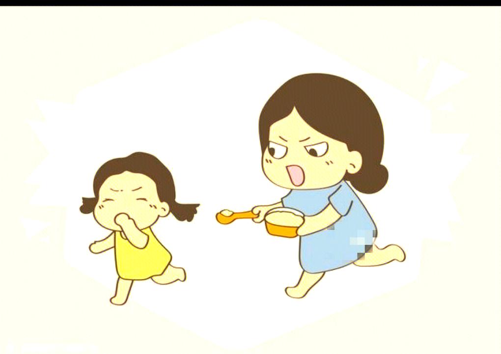 家长追着宝宝喂饭错误示范图
