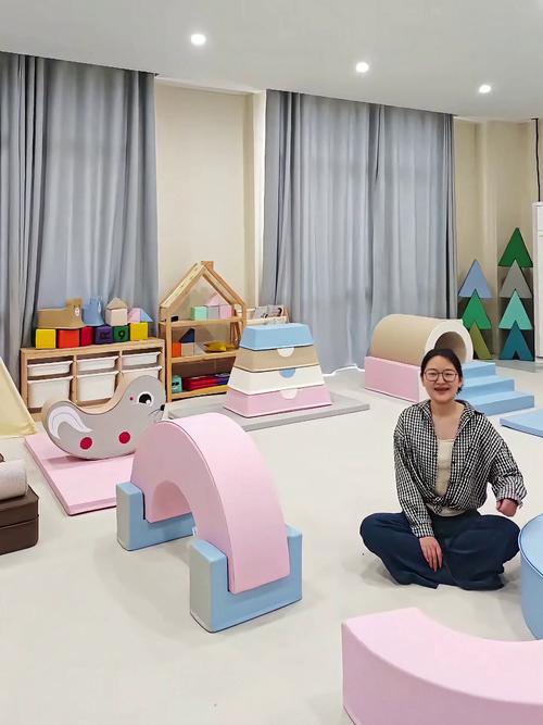幼儿爬行 感统发展 前庭觉刺激