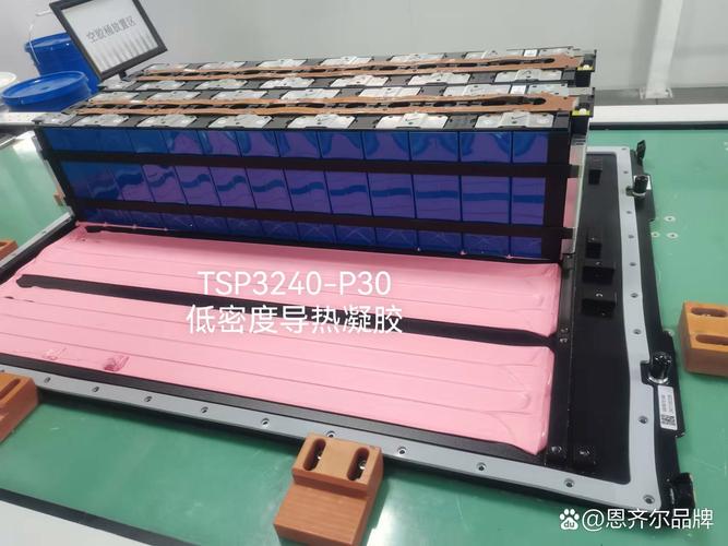 动力电池PACK导热凝胶气泡剖面实拍