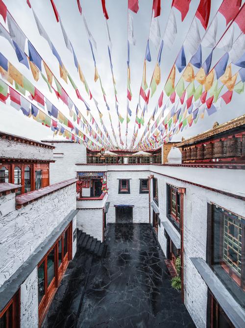 八廓街小巷子里的藏式小院