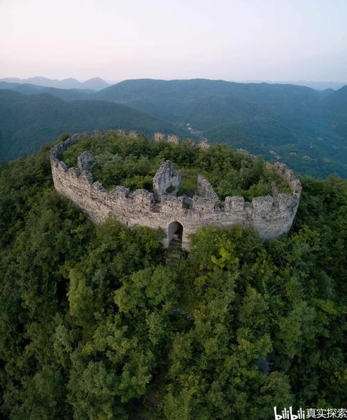 南漳天鹅池村百年古天鹅池景观