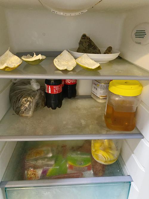 冰箱除味柚子皮摆放实拍