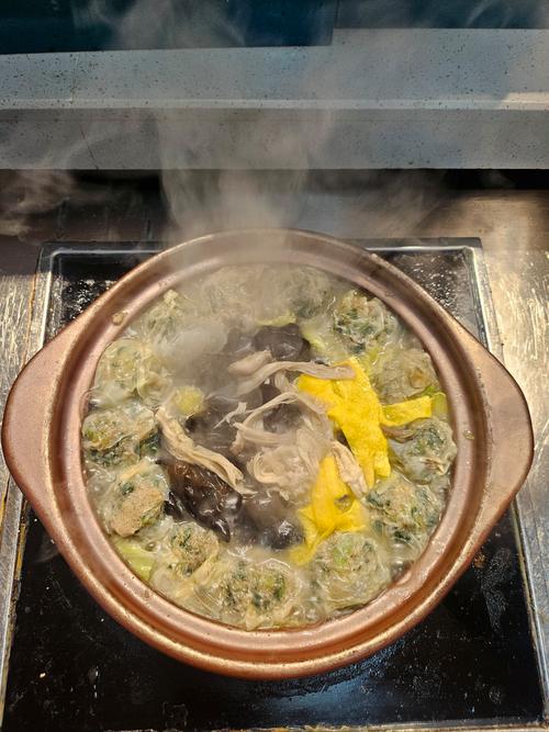砂锅热气腾腾