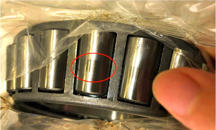直线轴承样件毛刺和划痕细节图