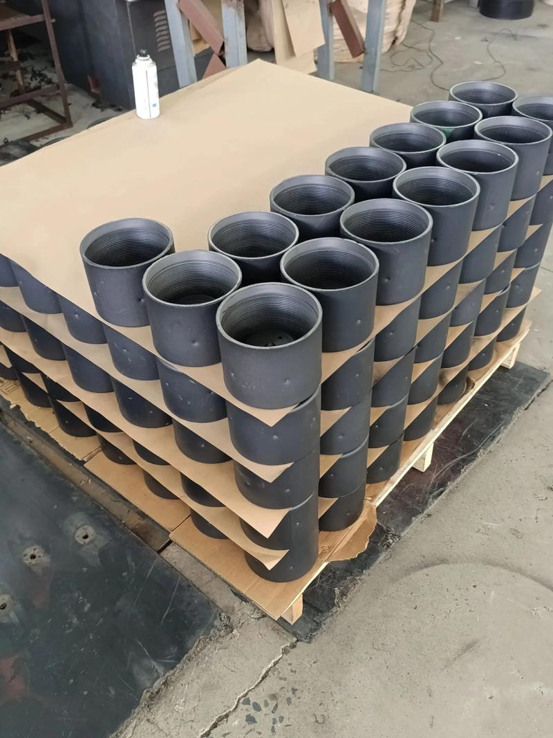 成品油管打包标准防护现场照片 橡胶垫块螺纹保护器
