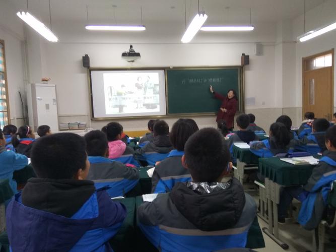 现在的课堂：我们不再让学生“做一个完美的看板”