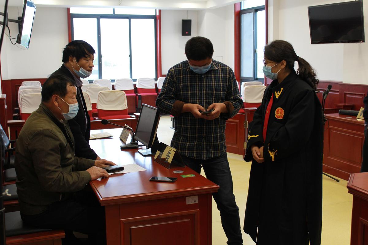 抚养权纠纷法院庭审记录实拍