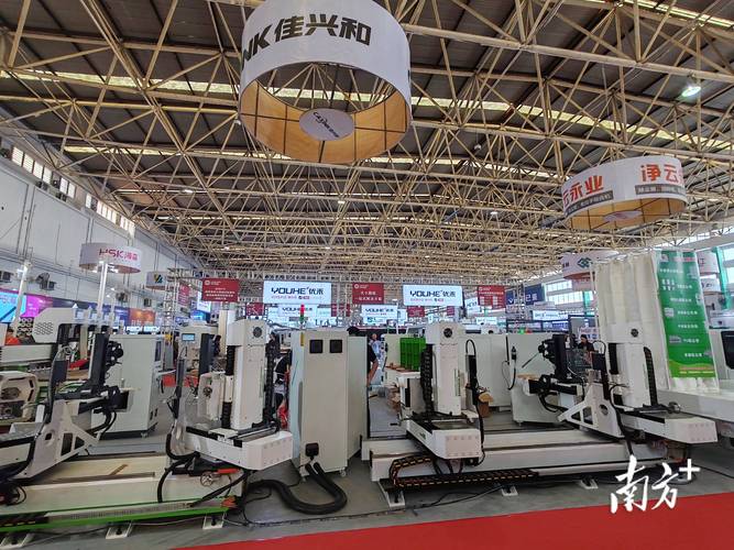 智能木工机械展会现场