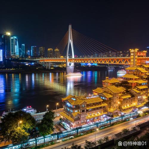 千厮门大桥俯瞰洪崖洞