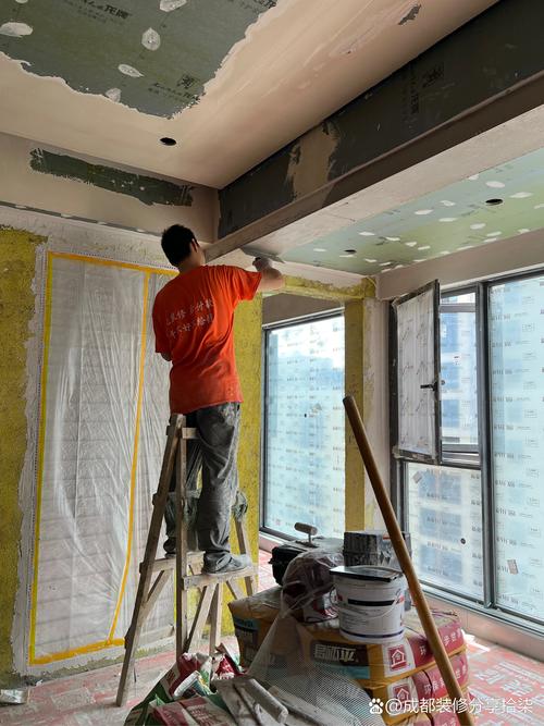 家装整墙镜面装饰基层施工实景图