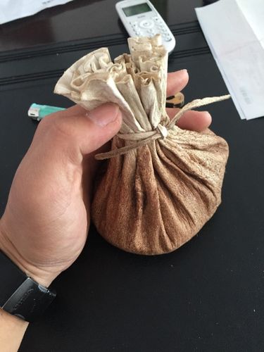揣在布包里的半袋社糕