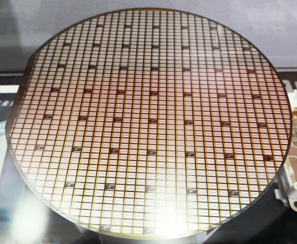 碳化硅晶圆超声波切割加工成品特写