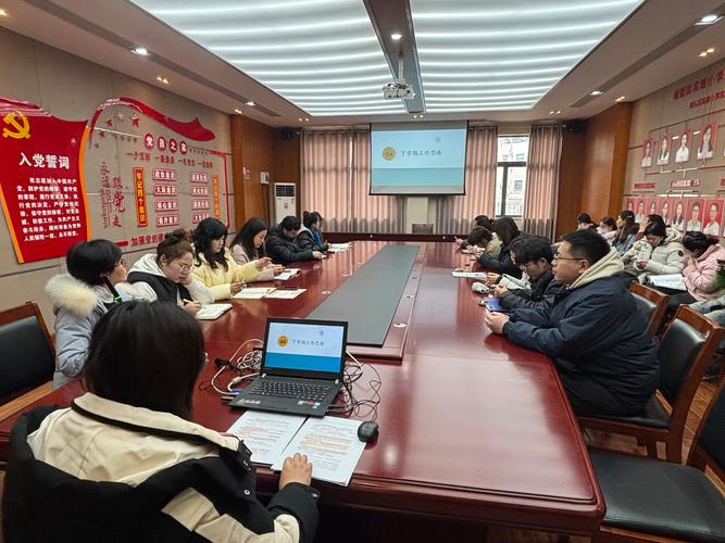 教研：在“有用”和“有趣”之间博弈