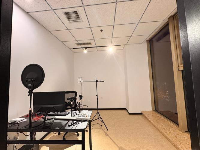 办公室前台手机录音取证场景图