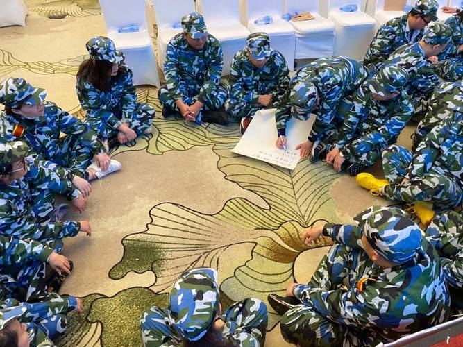 工业企业职工爸爸训练营亲子互动活动现场