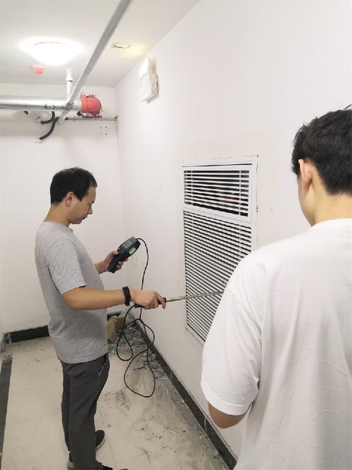 卫生间吊顶换气扇风量测试现场