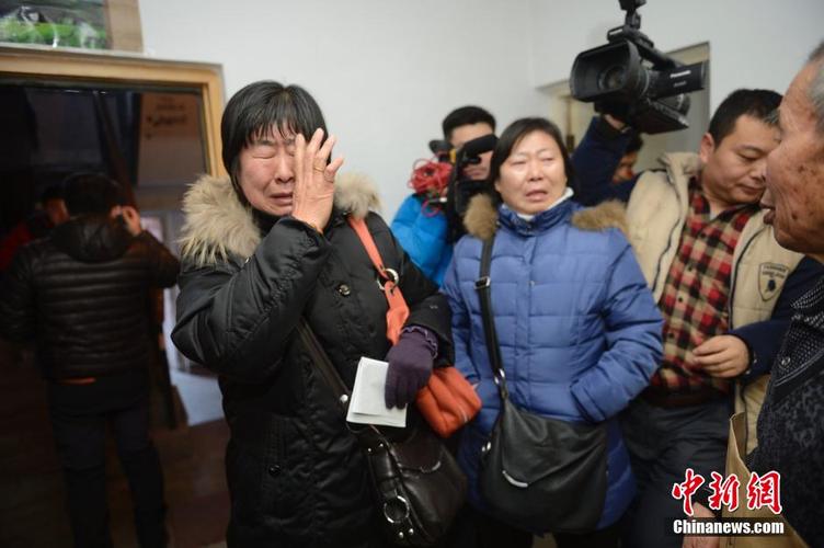 呼格案重审法庭宣判无罪场景