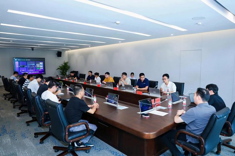 产业创新联盟联合实验室技术路线评审会议现场