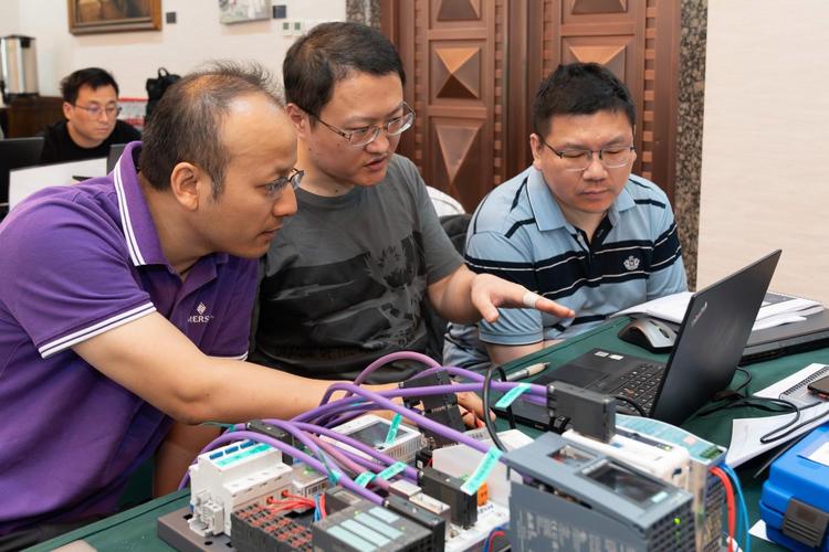 问:老工程师都说PROFIBUS要淘汰了,是真的吗?