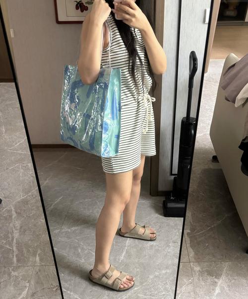 婴儿连体衣改造托特包成品展示