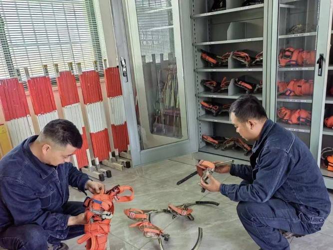 软装设备类定期检修问题