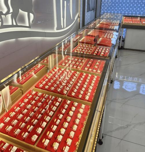 南京商圈线下零售门店黄金区陈列实景