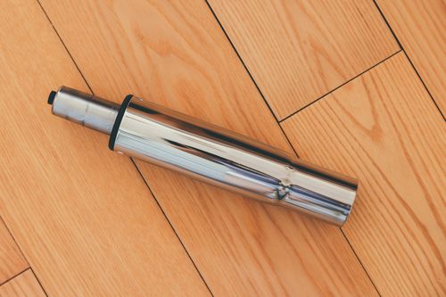 办公椅气压棒认证标识特写 安全选购