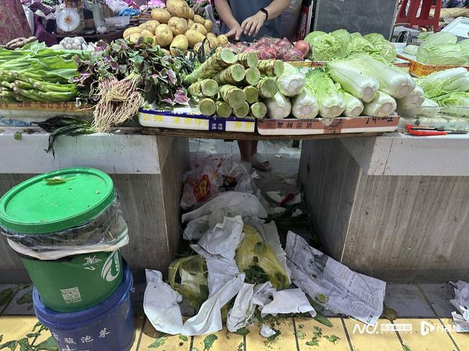 4. 吃饭:跟着垃圾堆和菜市场走