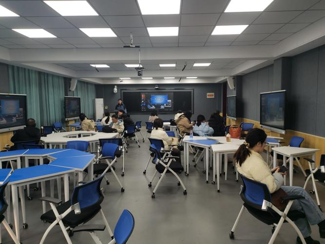中小学智慧课堂日常授课实景图