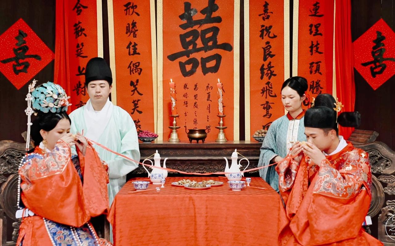 中式仪式:别再只穿个秀禾就完事了!-婚庆网