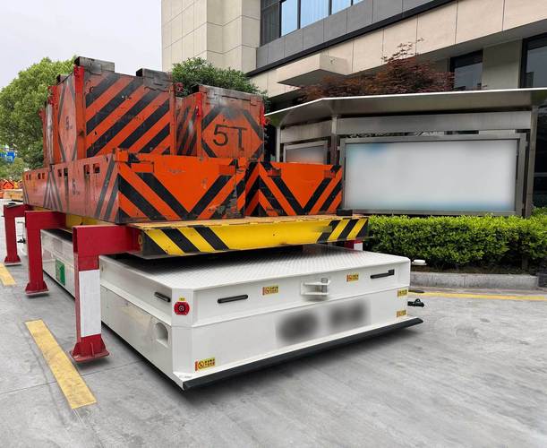 车间地面铺设磁条导引AGV实景