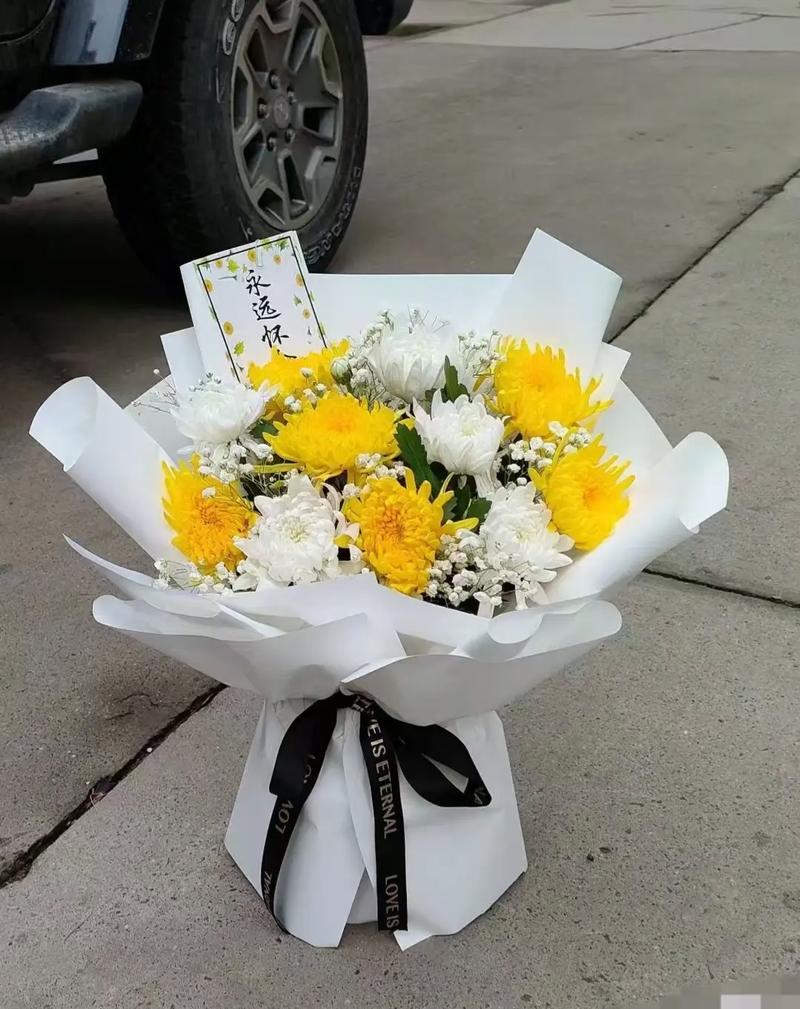最后的碎碎念:花艺是活的,别太轴