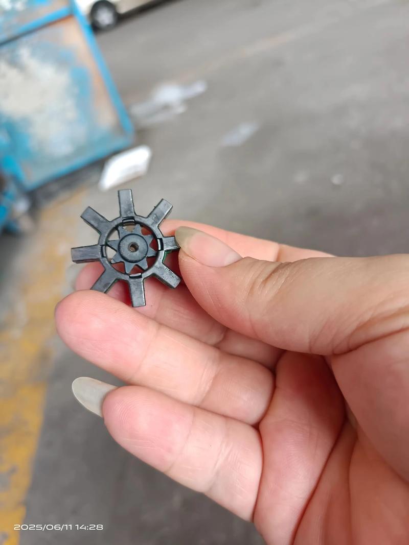 越小的零件，越能看出干活的态度