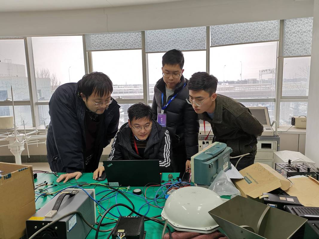 企业工程师与教授联合研发场景