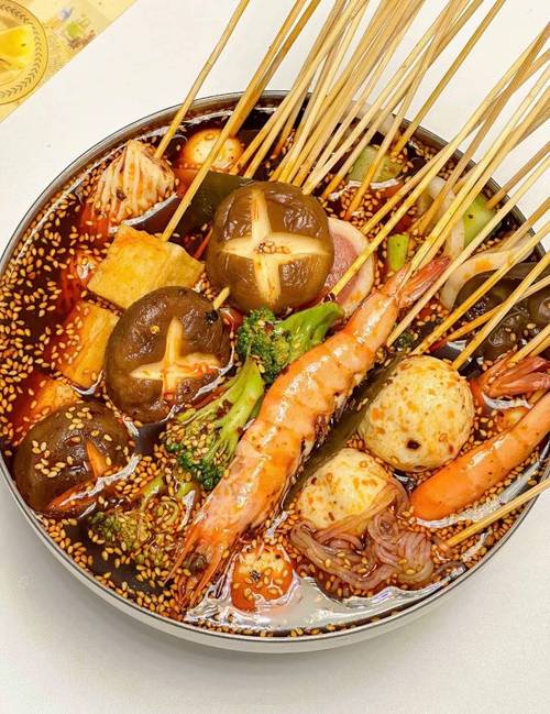 钵钵鸡:冷锅里的热江湖
