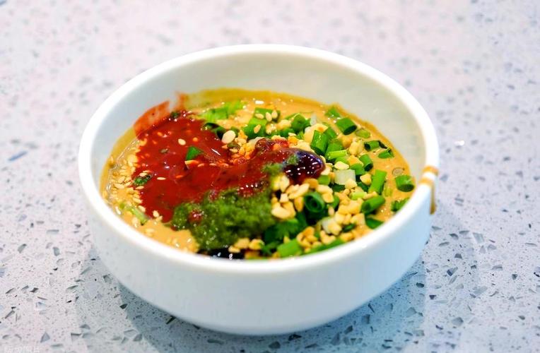 蘸料的灵魂:油碟还是麻酱?