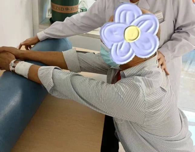 脑卒中患者错误上肢负重锻炼示范图