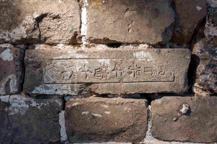 平遥古城清代砖墙游客刻画的到此一游痕迹