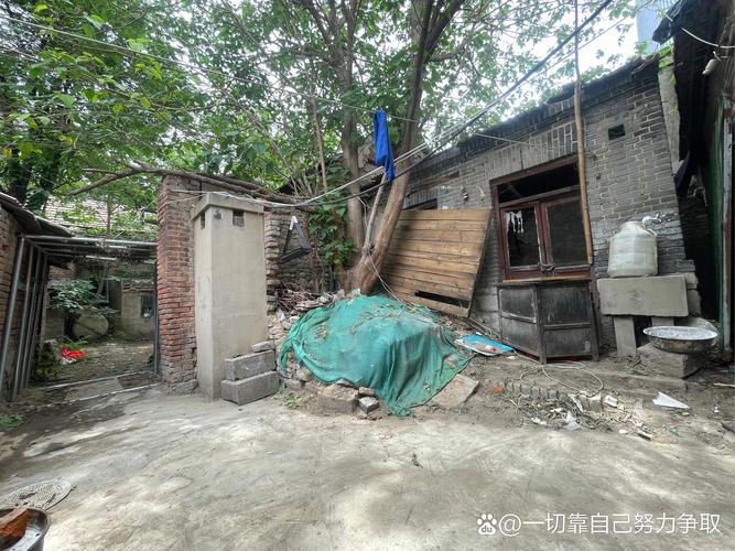 被私自拆改的文保院落残砖现场照片