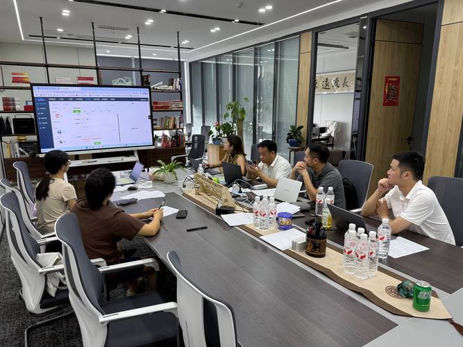 AI创业公司董事分歧会议室现场