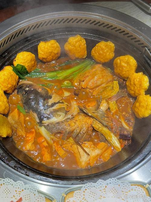 南漳漳河源头农家院漳河小鱼贴玉米饼实拍