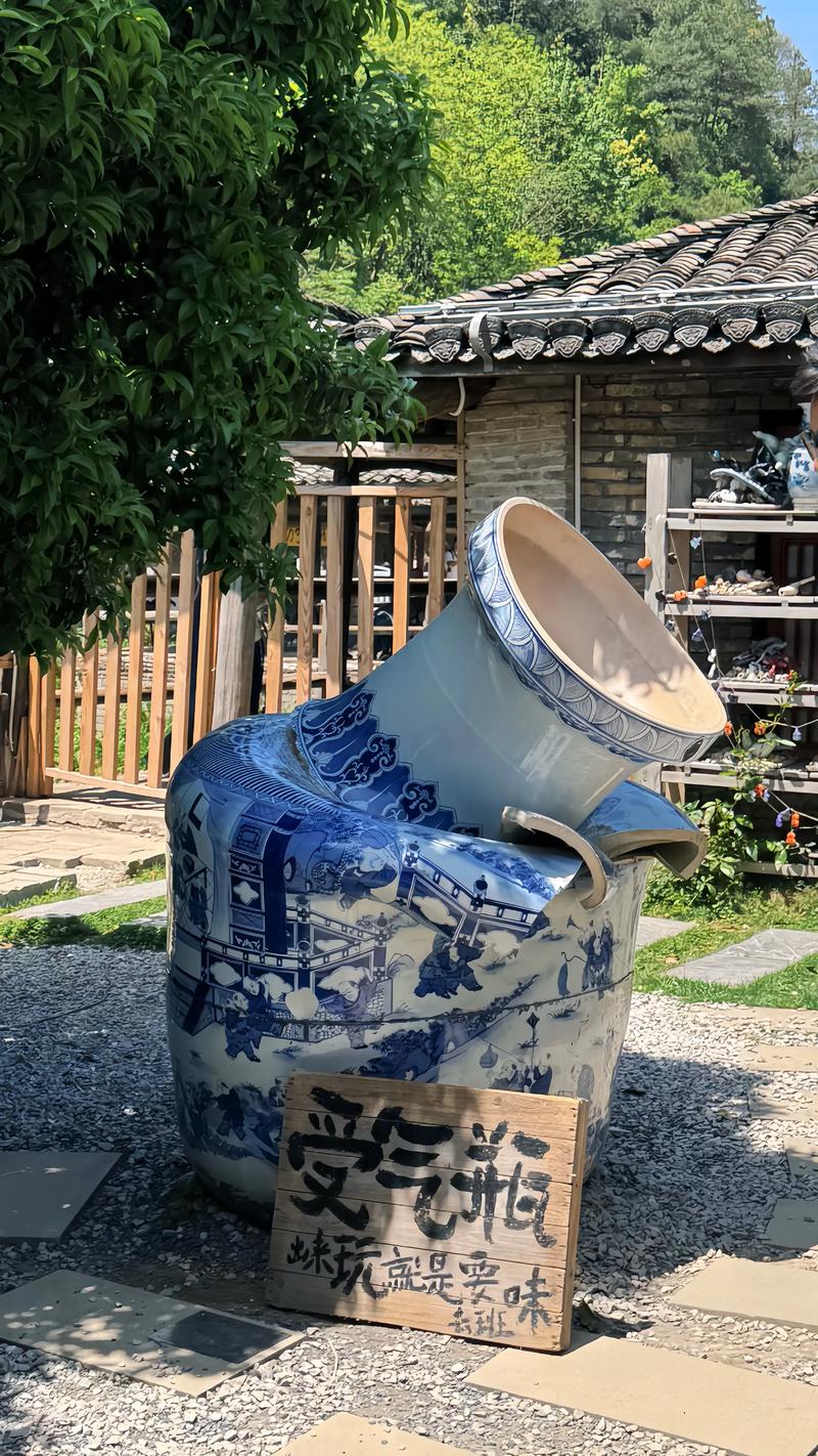 雕塑瓷厂清晨