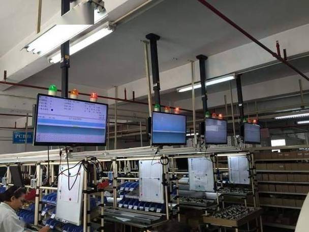 中小批量机加工工序PDA追溯绑定工位实拍