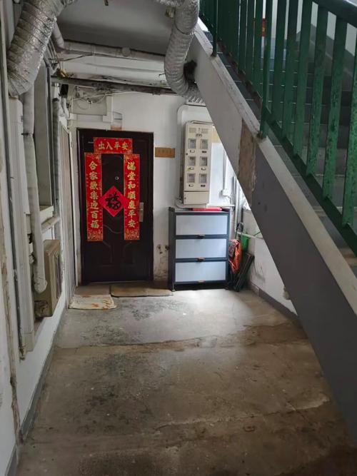 南京核心区无电梯老小区楼道实景