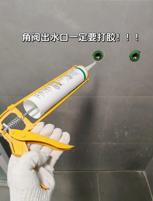 重新打胶避坑,修好能用五六年不漏