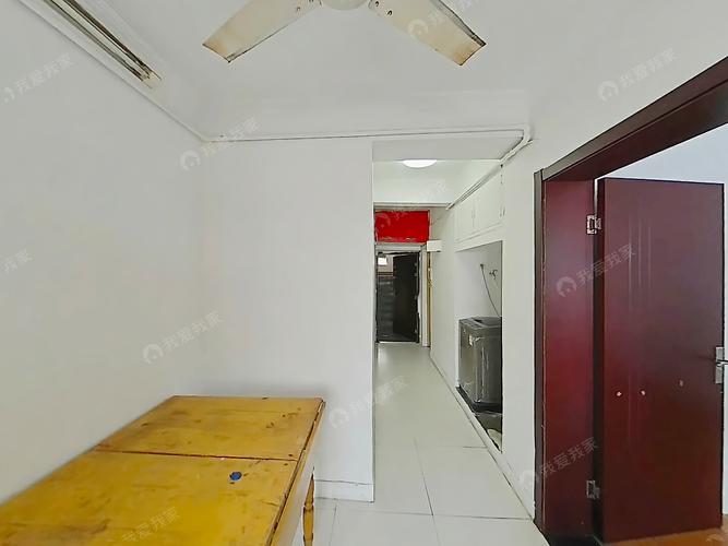 南京丹凤街二手房带看路边店