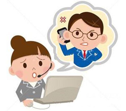 客服人员认真倾听客户投诉表情严肃
